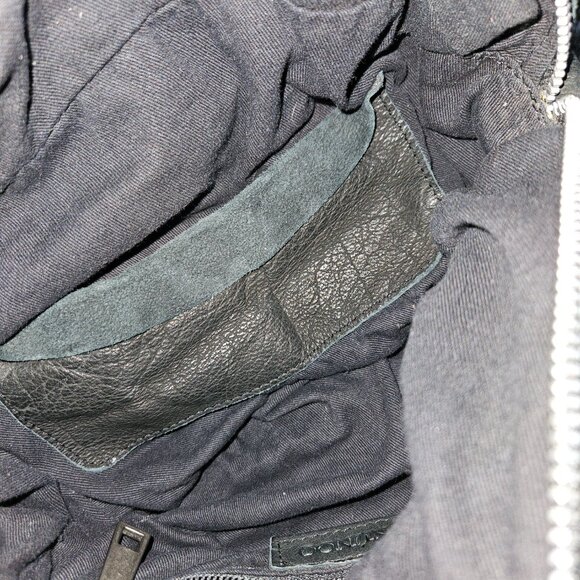 Núnoo | Washed Black Leather Crossbody Bag - Picture 9 of 13